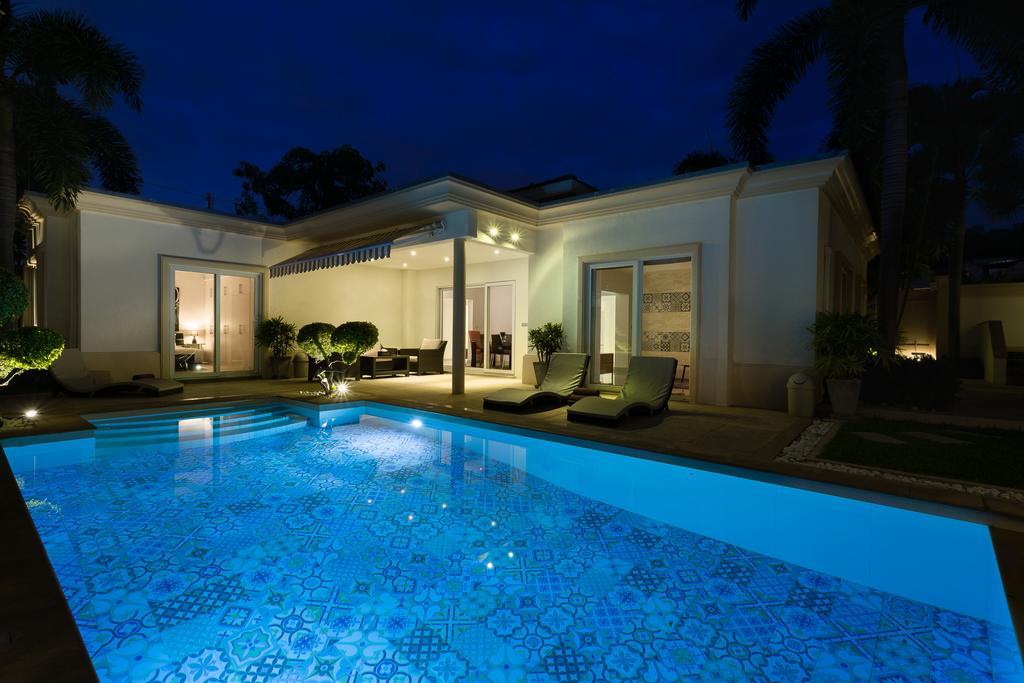 Luxury Pool Villa 3Br 6-8 Persons (Adults Only) Паттайя Экстерьер фото