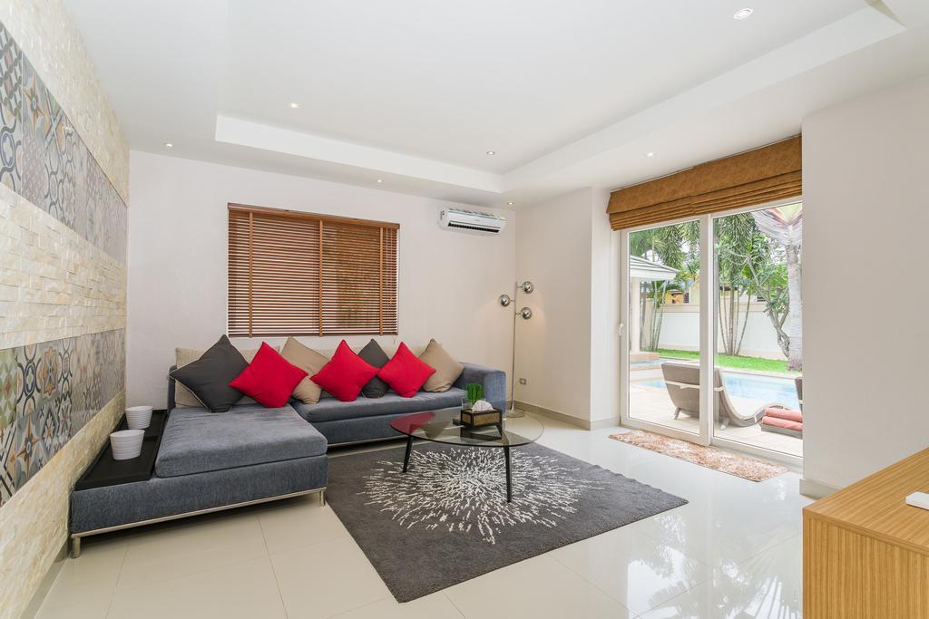 Luxury Pool Villa 3Br 6-8 Persons (Adults Only) Паттайя Экстерьер фото